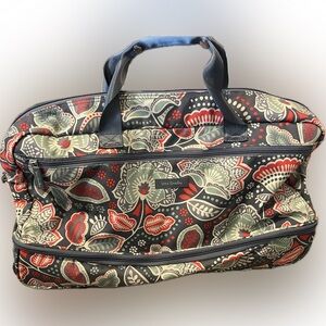 Vera Bradley 22” Rolling Duffel Bag in Nomadic Floral